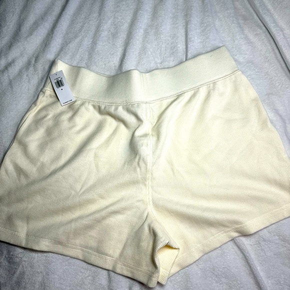 Old Navy NWT Off White Waffle Sleep Shorts - Picture 2 of 8
